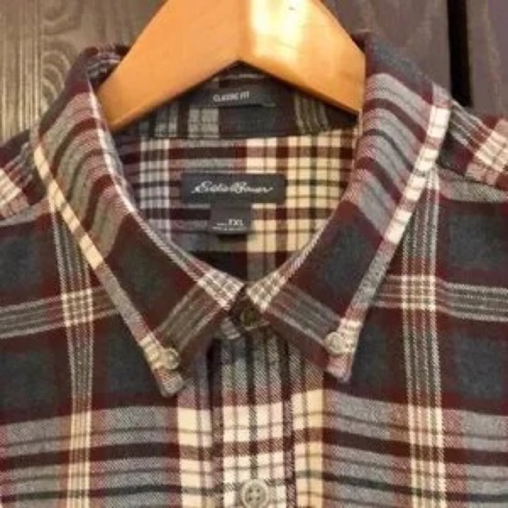Eddie Bauer Men's Black & Cream Plaid Button-Down Shirt - Picture 3 of 12